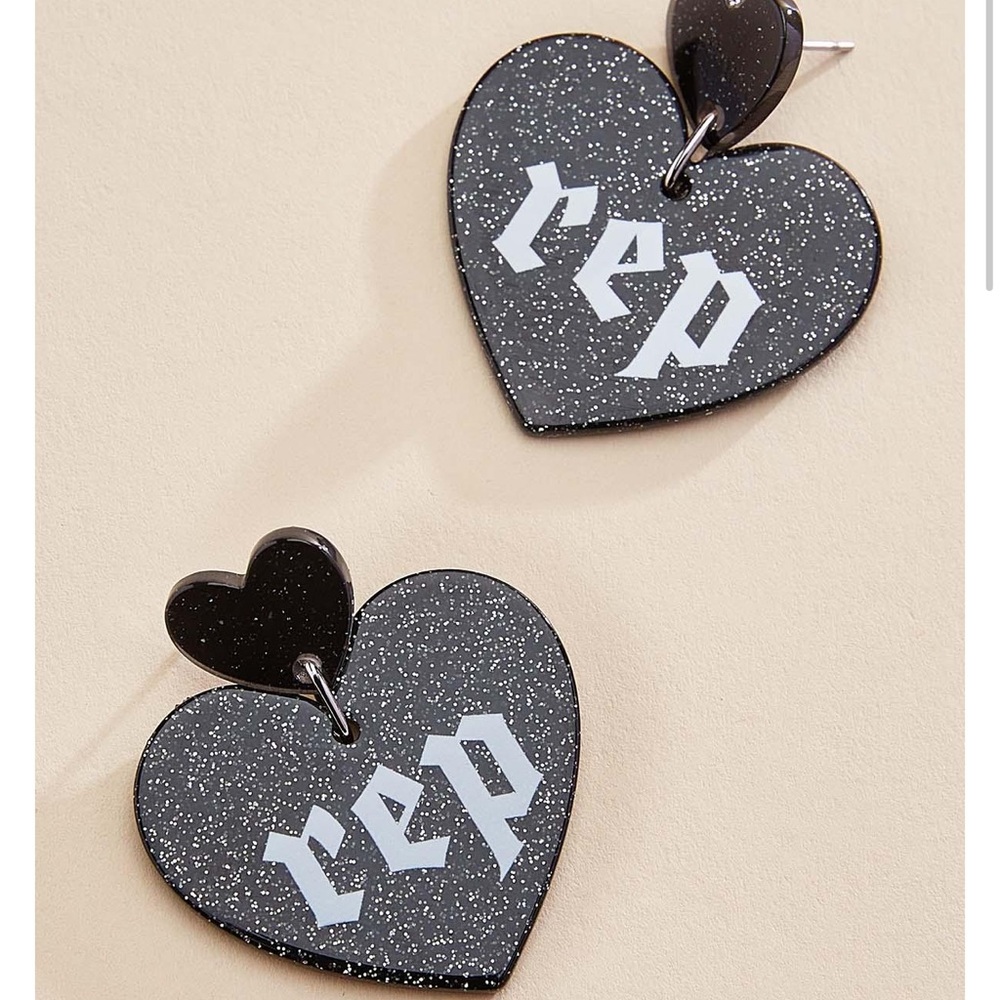 Taylor swift reputation earrings